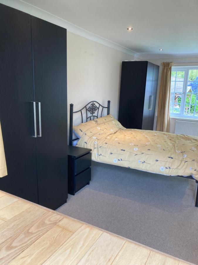 9 Chudleigh Close Daire Bedford Dış mekan fotoğraf